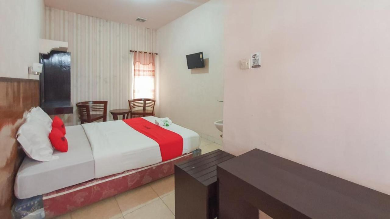 Hotel Reddoorz At Pujon Malang Batu  Exterior foto